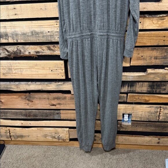 Vuori Jumpsuit Lux Henley Long SleeveRomper Women's Size Medium Gray - Picture 4 of 7